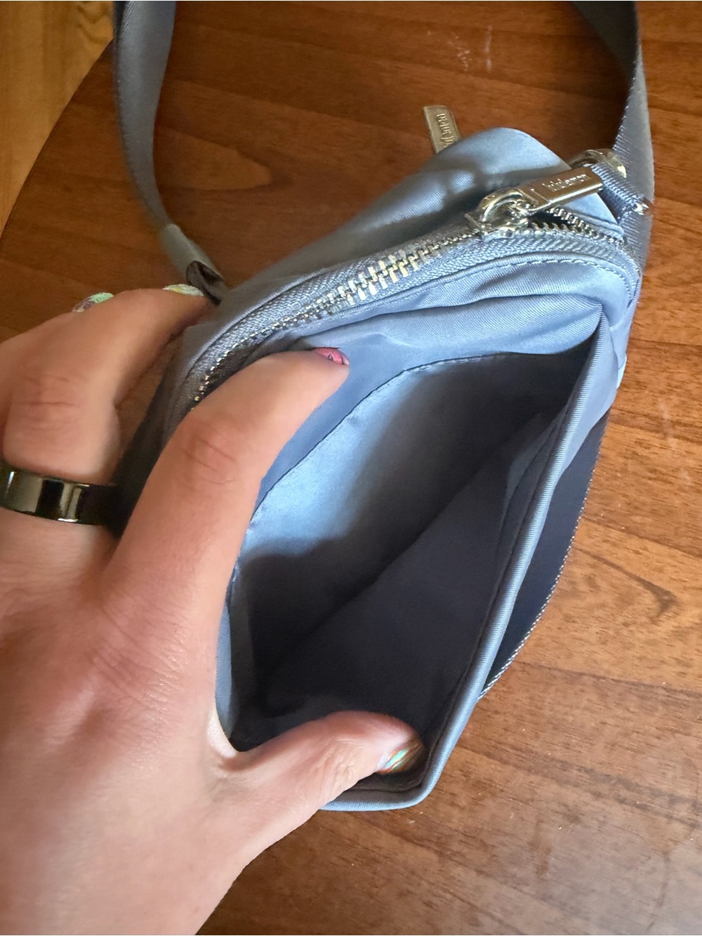 EUC Lululemon athletica Gray Sling Crossbody Bag - Picture 5 of 6